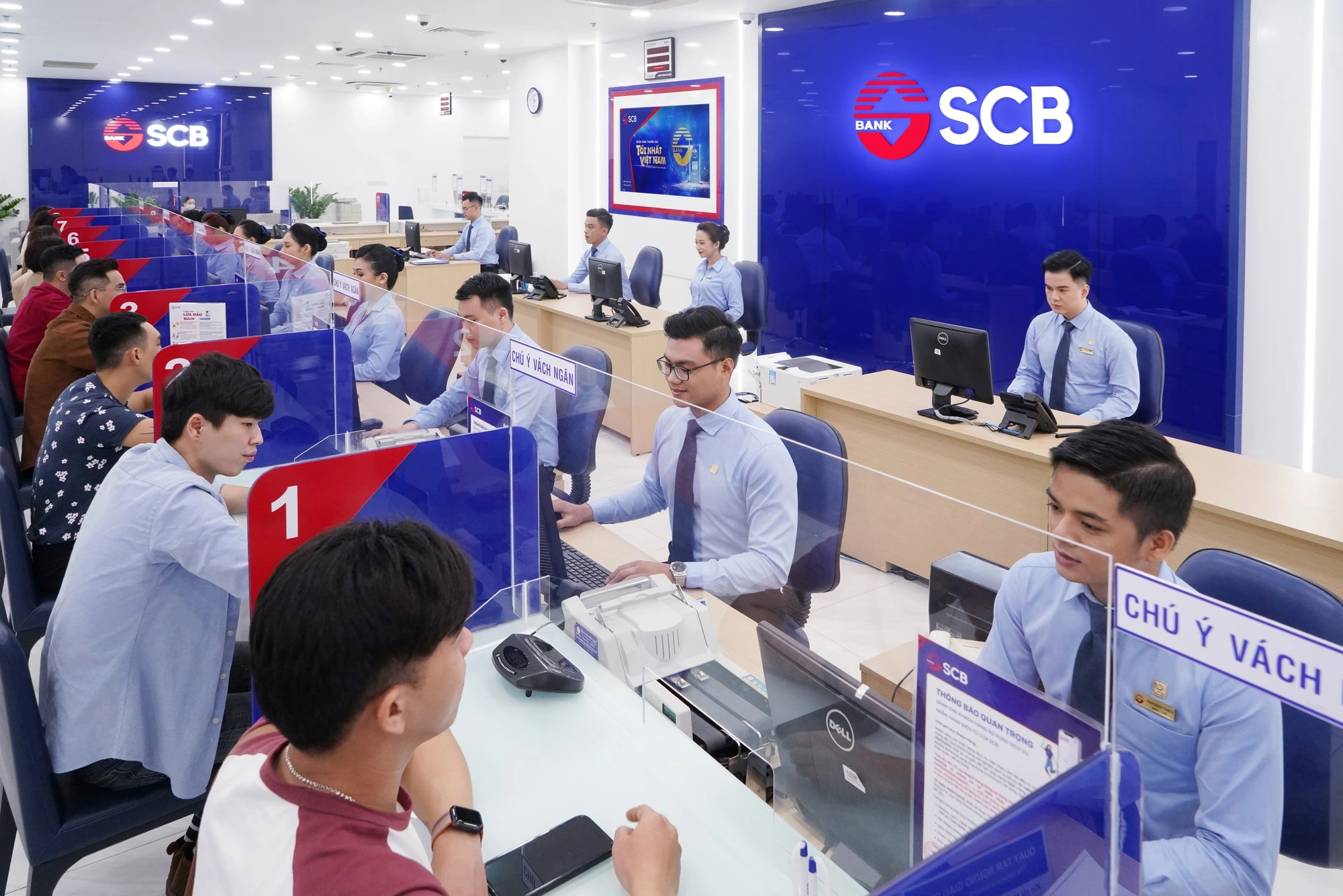 Đồng phục ngân hàng SCB 